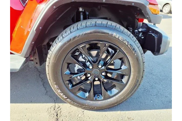 $35024 : Jeep Wrangler 2025 4x4 Backc image 10