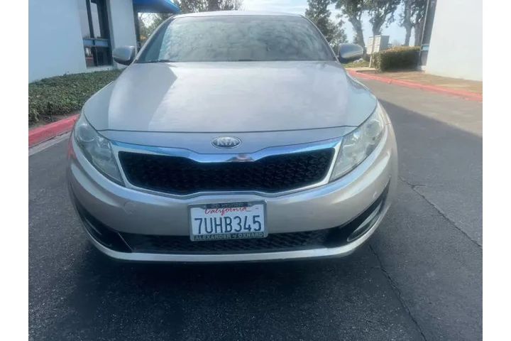 $5800 : 2013 Optima LX image 4