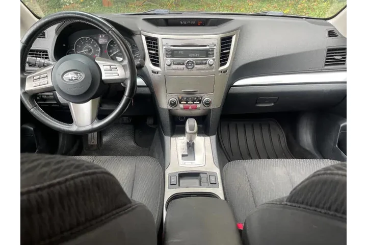 $6299 : 2011 Outback 2.5i Premium image 5