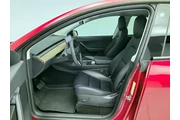 $30998 : Tesla Model Y 2022 AWD Long thumbnail