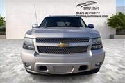 $16995 : 2013 CHEVROLET AVALANCHE BLAC thumbnail