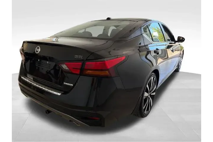 $24481 : Nissan Altima 2022 2.0 SR 4d image 6