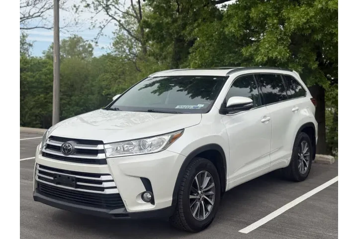 $14999 : 2018 Highlander XLE image 9