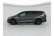 $29998 : Chrysler Pacifica Plug-In Hy thumbnail