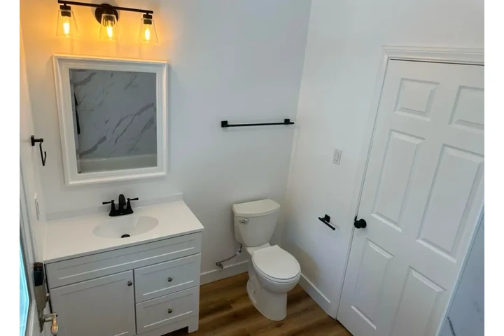 $2500 : Beautiful 3 bedroom home in LA image 10