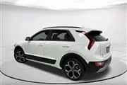 $23648 : Pre-Owned 2023 Niro EX Touring thumbnail