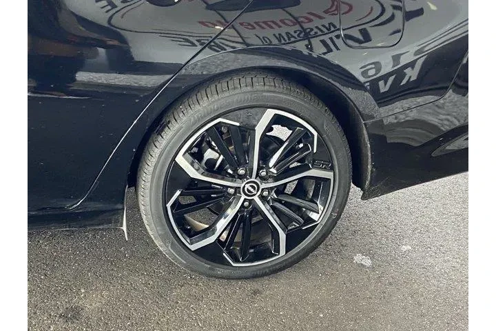 $19867 : Nissan Altima 2025 2.5 SR 4d image 10