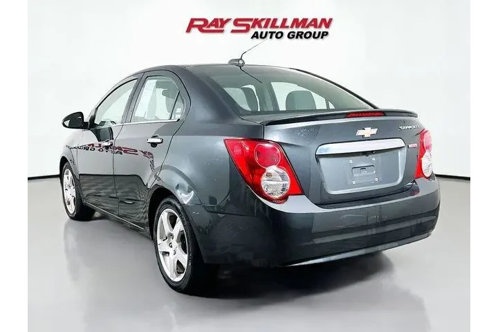 $9975 : Chevrolet Sonic 2015 LTZ Aut image 5