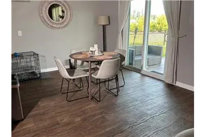 $3000 : Rental property with 5 bedro image 7