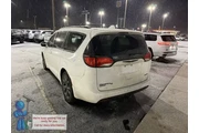 $15462 : Chrysler Pacifica 2019 Limit thumbnail