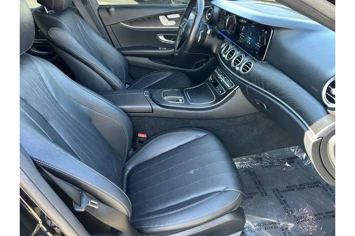 $32998 : Mercedes-Benz E-Class 2022 E image 9