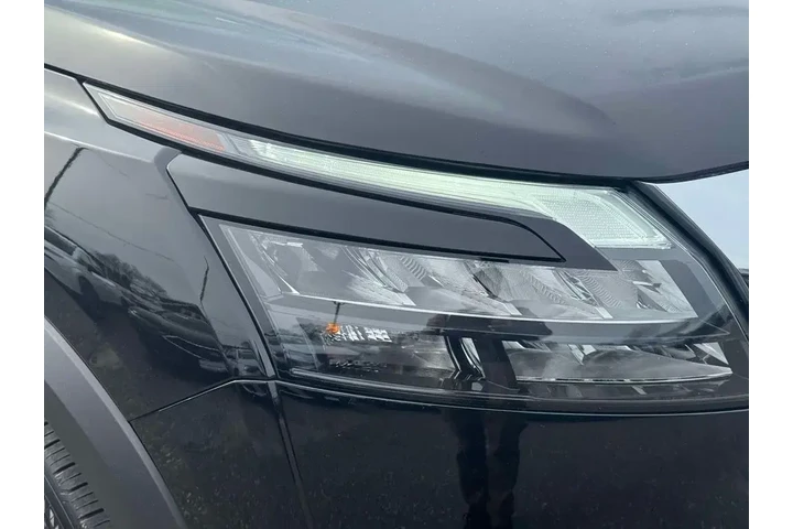 $35995 : Nissan Pathfinder 2025 AWD S image 9