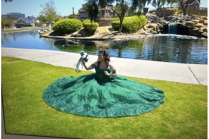 Fotos y video image 4