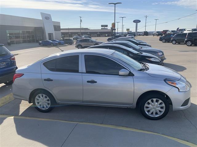 $13980 : 2016 Versa 1.6 S Sedan I-4 cyl image 4