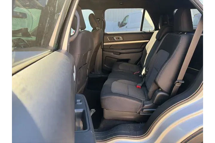 $12300 : Ford Explorer 2019 AWD XLT 4 image 10