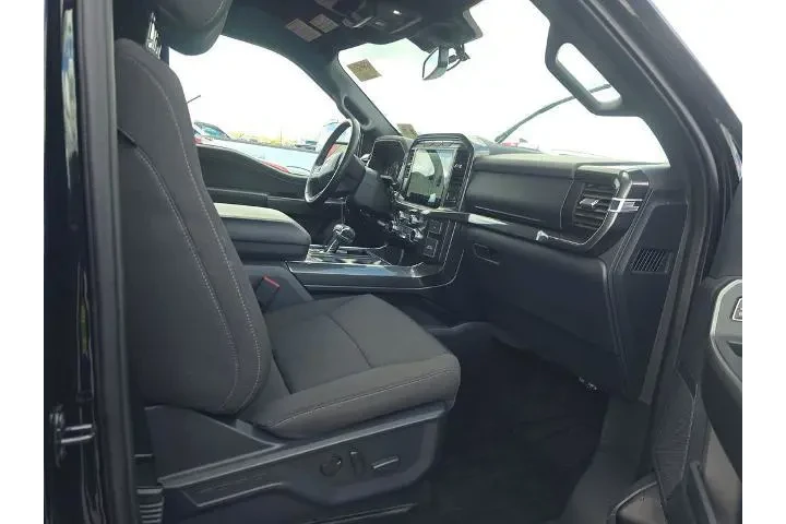 $37898 : Ford F-150 2023 4x4 Lariat 4 image 2