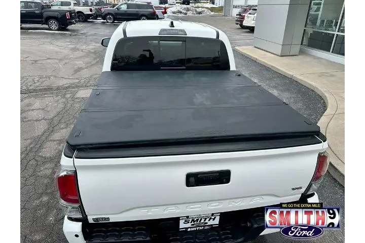 $34088 : Toyota Tacoma 2021 4x4 TRD S image 7