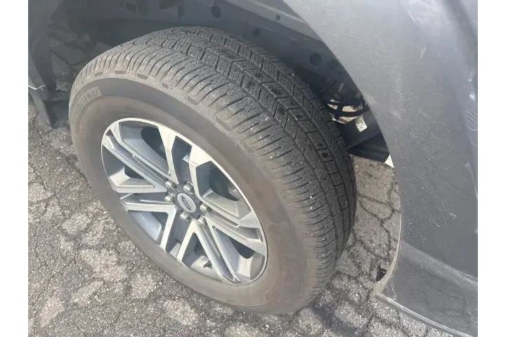 $34988 : Ford F-150 2023 4x4 XL 4dr S image 8