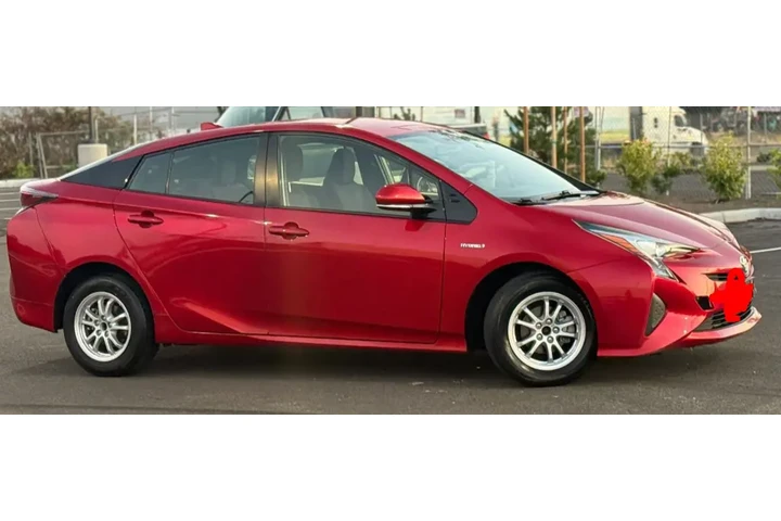 $6000 : Toyota Prius 2015 image 3