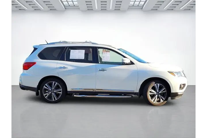 $15988 : Nissan Pathfinder 2018 4x4 P image 3