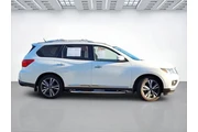 $15988 : Nissan Pathfinder 2018 4x4 P thumbnail