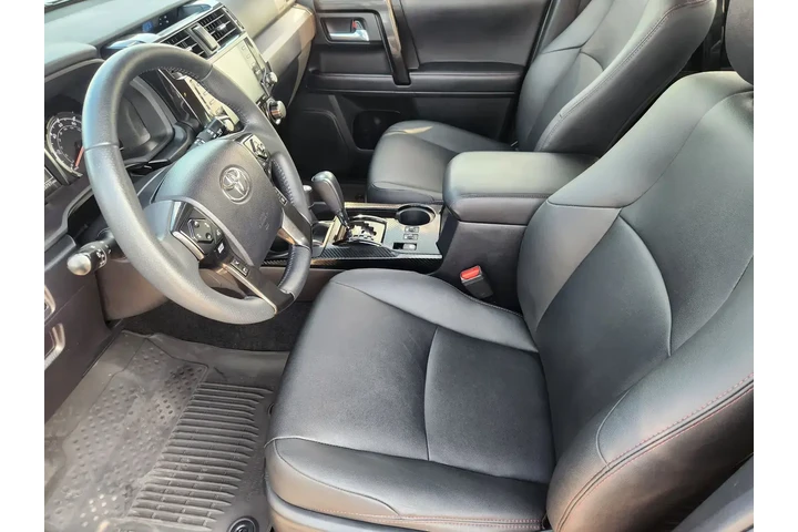 Toyota 4Runner 2021 4x4 Vent image 9