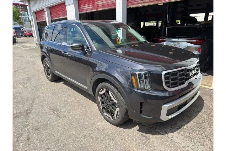 $30791 : Kia Telluride 2025 S 4dr SUV image 3