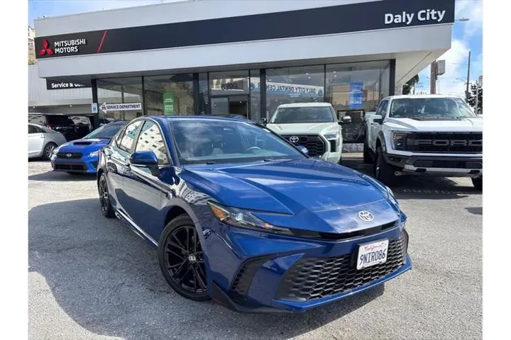 $29388 : Toyota Camry 2025 SE 4dr Sed image 1