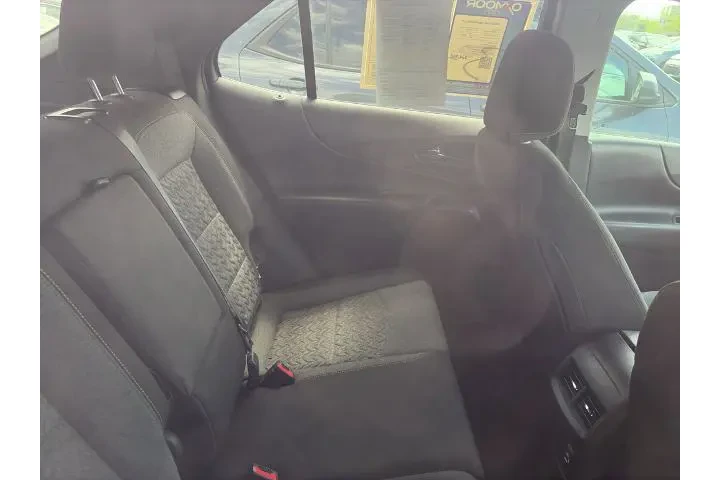 $22250 : Chevrolet Equinox 2022 LT 4d image 3