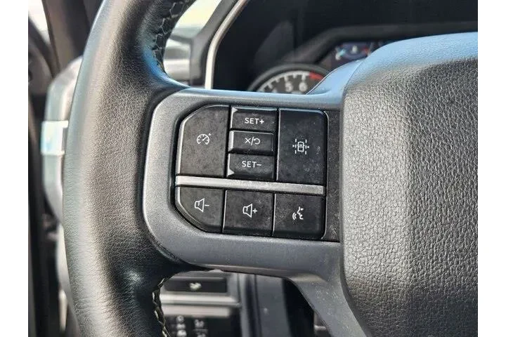 $39925 : Ford F-150 2023 4x4 XLT 4dr image 8
