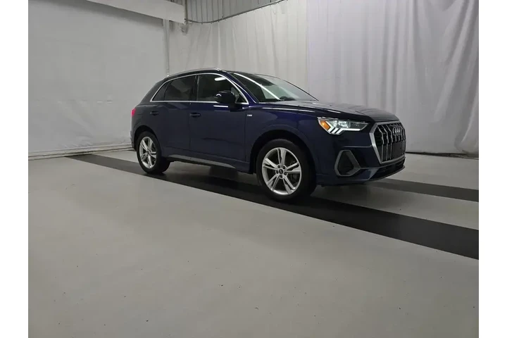 $28493 : Audi Q3 2023 AWD quattro S l image 3