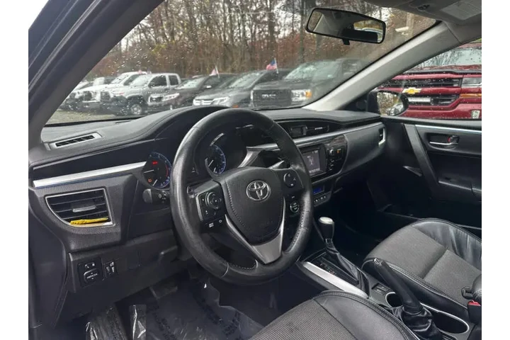 $9990 : 2015 Corolla L image 8
