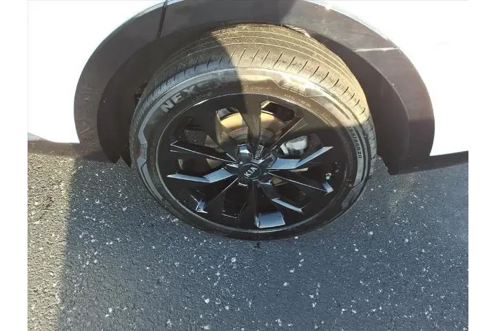 $21827 : Kia Sorento 2021 SX 4dr SUV image 8