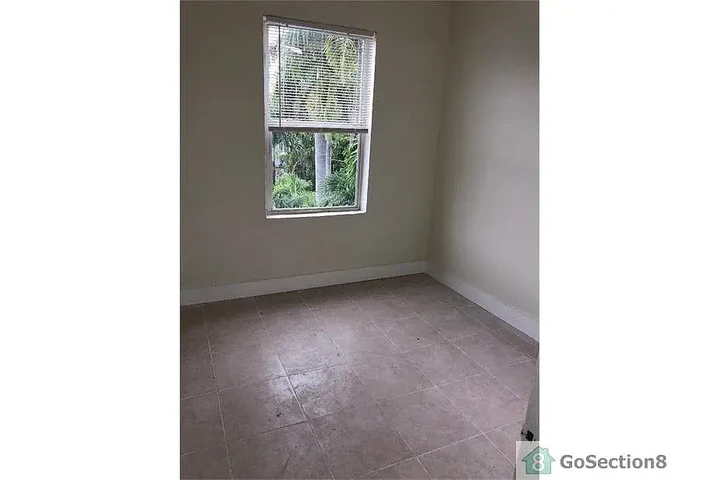 $2199 : Apartamento image 4