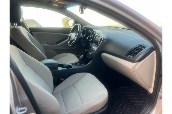 $5800 : 2013 Optima LX image 9