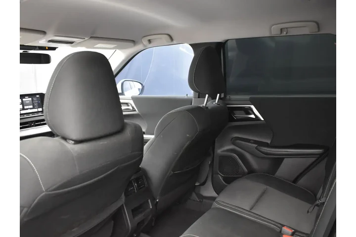 $17495 : Mitsubishi Outlander 2022 AW image 9