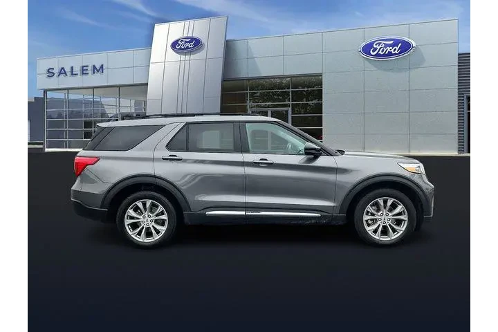 $34895 : Ford Explorer 2023 AWD XLT 4 image 2