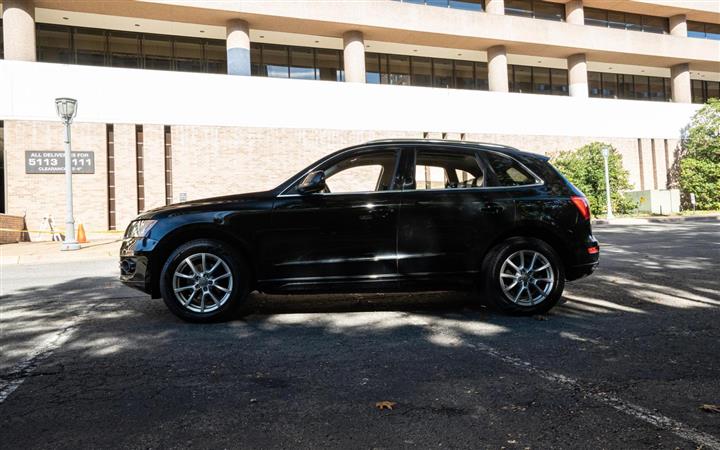 $10000 : 2010 AUDI Q5 image 7