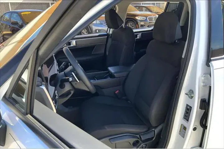 $25997 : Hyundai SANTA FE 2024 SE 4dr image 8