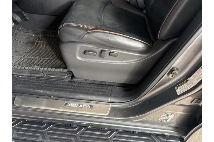 $12101 : Nissan Armada 2018 4x2 SV 4d image 8