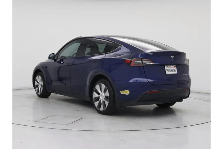 $29998 : Tesla Model Y 2022 AWD Long image 2