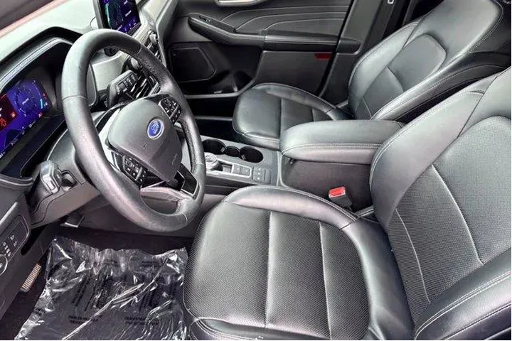 $24977 : Ford Escape 2022 AWD Titaniu image 10