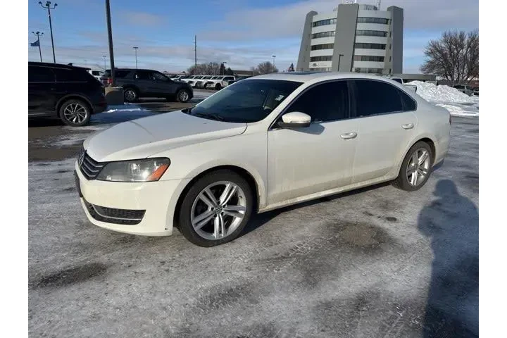 $6000 : Volkswagen Passat 2014 1.8T image 3