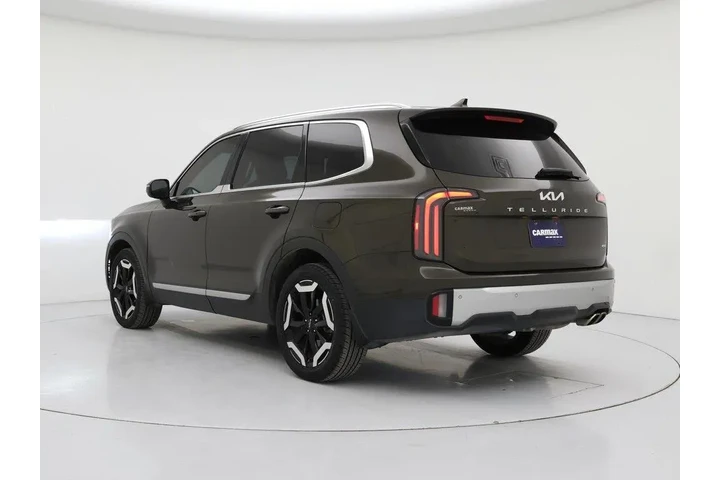 $37998 : Kia Telluride 2023 AWD EX 4d image 2