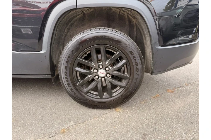 $20900 : GMC Acadia 2019 4x4 SLT-1 4d image 9