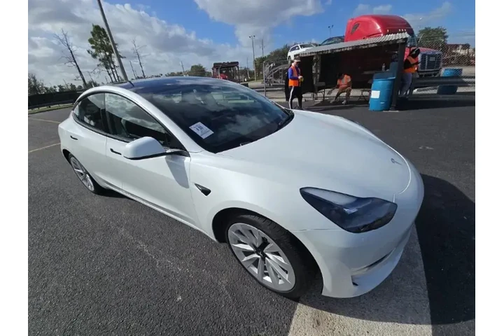 $22990 : Tesla Model 3 2023 4dr Sedan image 3