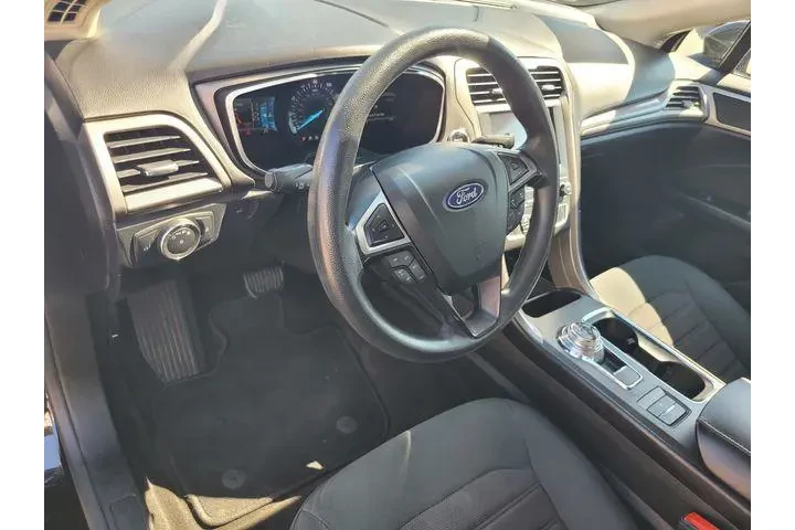 $13967 : Ford Fusion 2020 SE 4dr Seda image 9