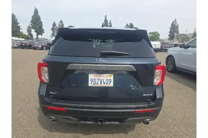 $32950 : Ford Explorer 2022 AWD XLT 4 image 5