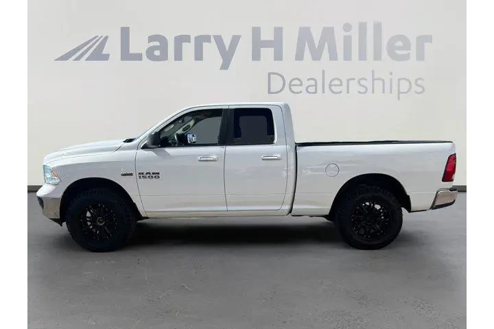 Ram 1500 2015 4x4 SLT 4dr Qu image 2