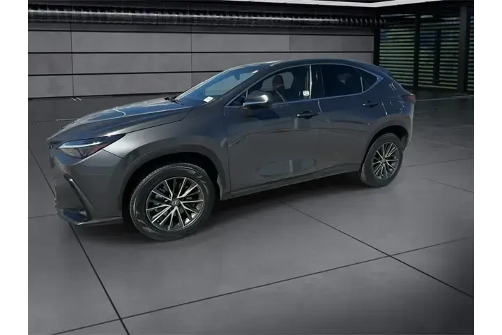 $35788 : Lexus NX 250 2023 Premium 4d image 4